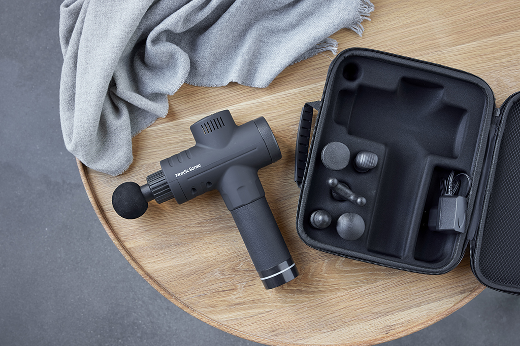 Nordic sense massagepistol, 2815 vibrationer i minuttet, lindrer stive muskler, blod- cirkulationen, bedre restitutionstiden, reducerer risiko for skader.