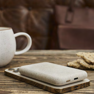 toCHARGE QI CARE POWERBANK, med en powerbank slipper du helt for den velkendte frustration, nemlig at batteriet løber tør for strøm.