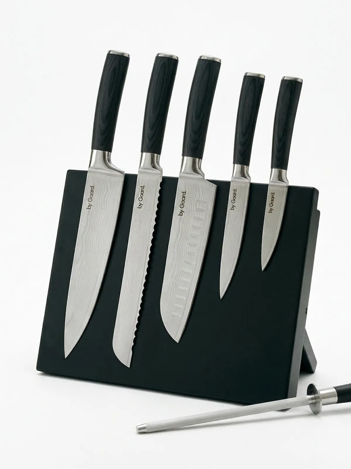 byGaard by Gaard DKS2526 Damascus Knife Set 6 Dele - FSC MIX 70% + KB2602 Knife block, magnetic, gummi træ, 28*21.5*3.5cm