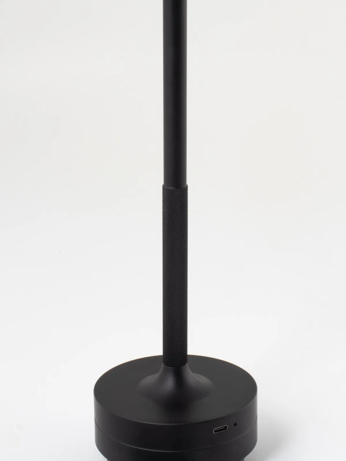 byGaard Genopladelig Lampe 28x13 cm – Sort