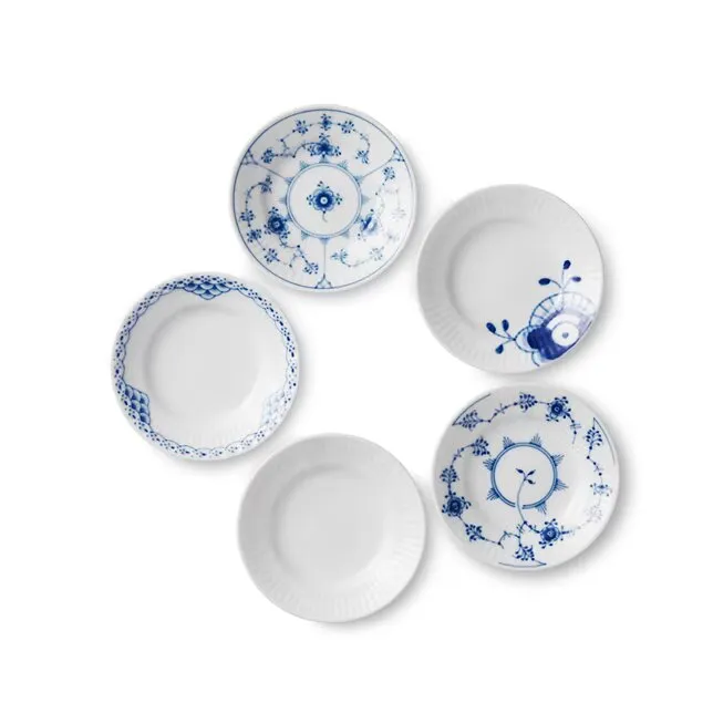 Royal Copenhagen Gifts with story tallerkner