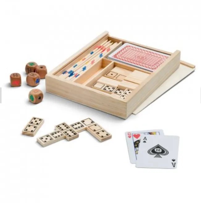 Playtime spillekasse med 4 spil