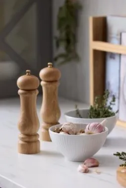 Pillivuyt skåle og kværnsæt