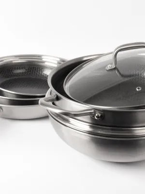 byGaard Hexa Pande 3-Pack - 20+24+28 cm + WP2625 Hybrid wok pande (gryde) mat stål, 30 cm x 9 cm, med glaslåg + sautepande