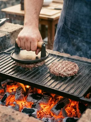 byGaard by Gaard FP2669 Frying Plate 46cm x 26cm + Hamburger Smasher