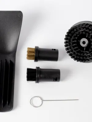byGaard SC2669 Steamer, compakt model, vand tank med en kapacitet på 1,25 L, kan bruges til tæpper, møbler og bilsæder mm.