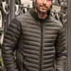 Tee Jays Zepelin Jacket herre, vores populære lette og faconsyede jakke har et helt unikt design og er fremstillet af materialer af en meget høj kvalitet