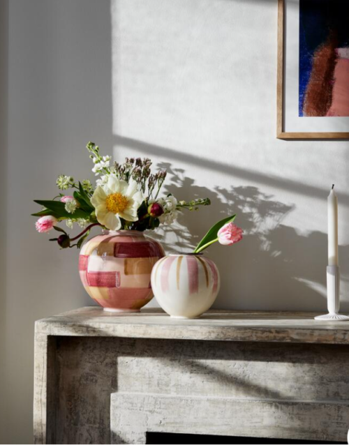 KÄHLER canvas vaser, keramikvaser med håndmalet dekorationer, Vi ønsker at skabe en vase serie der har tråd i Kählers oprindelig glasur udtryk.